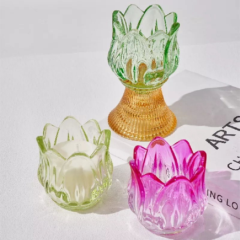 रंगीत मर्विल्स फ्लोरेल्स ग्लास मेणबत्ती